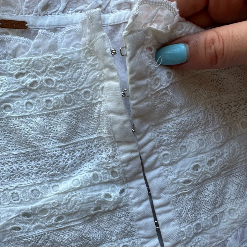 Free People (NWT) White Lace Trimmed Top - Picture 2 of 3